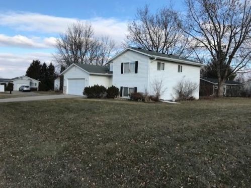1529 25th Ave, Faribault, MN 55021-3416