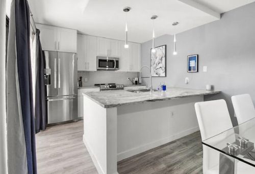 127 1st Way, West Palm Beach, FL 33407-6668
