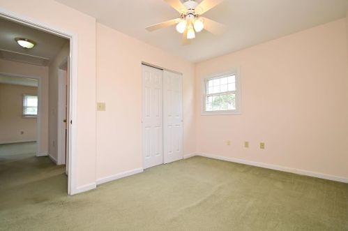 3 Utz Dr, Florence KY  41042-1538 exterior