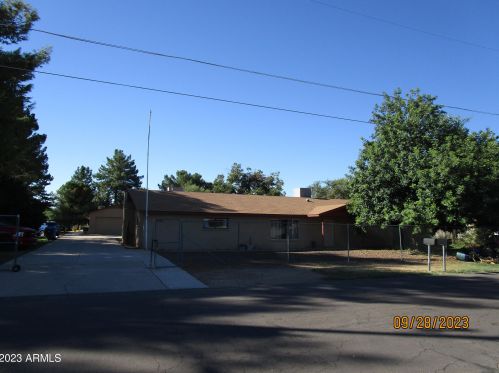 3923 Topeka Dr, Glendale, AZ 85308-0909