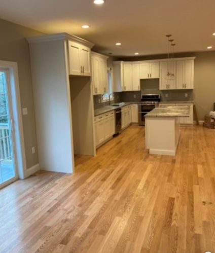 88 Beauview Ave, Nashua, NH 03064-1407