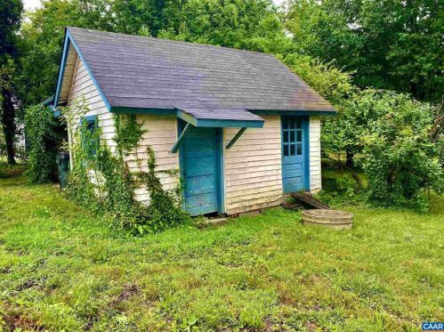 6417 Hillsboro Ln, Crozet VA  22932-3322 exterior