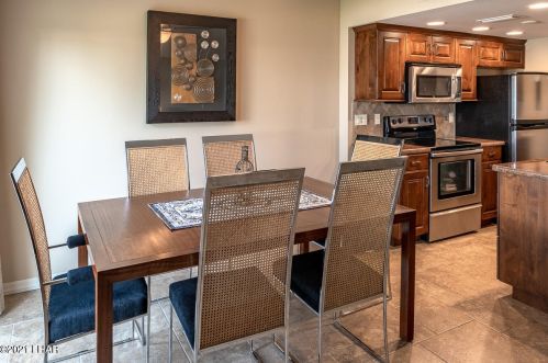 1737 Montana Vis, Lake Havasu City AZ  86403-9301 exterior