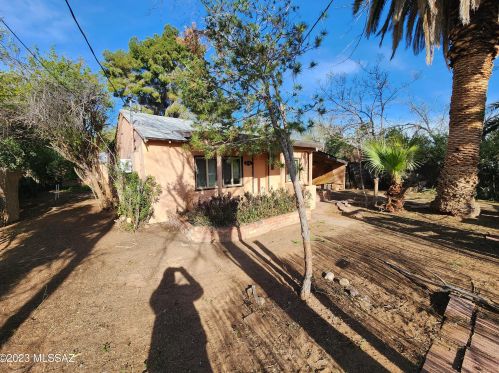 2519 Walnut Ave, Tucson, AZ 85712-2414