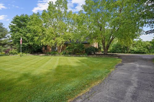 6580 Lake Of The Woods Pt, Galena, OH 43021-9616