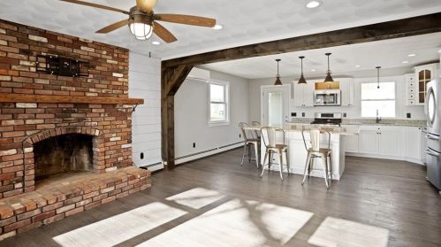 9 Progress Ave, Providence, RI 02911-2057
