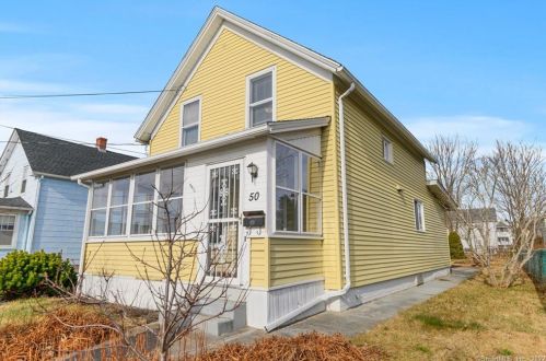 50 Hamilton Ave, Groton, CT 06340-4417