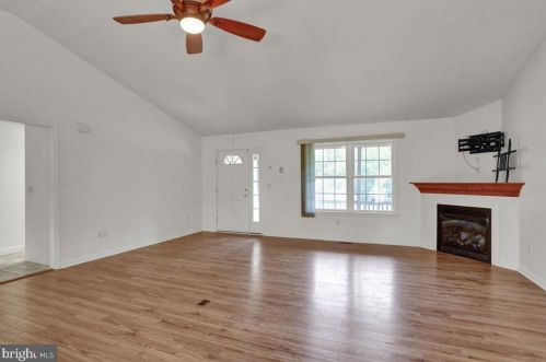 126 Grist Mill Rd, Schuylkill Haven, PA 17972-8523
