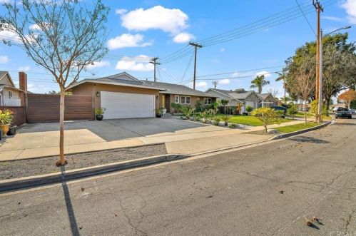 2240 North Redwood Dr, Anaheim, CA 92806-3003