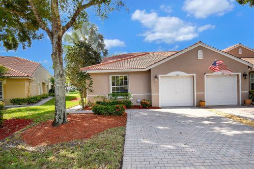 5102 Toscana Trl, Boynton Beach FL  33437-2038 exterior