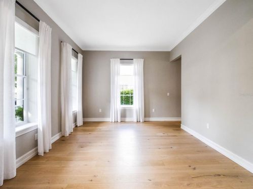 1070 Nash Dr, Kissimmee FL  34747-4319 exterior