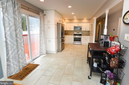 125 Garfield Ave, Blenheim NJ  08012-1119 exterior