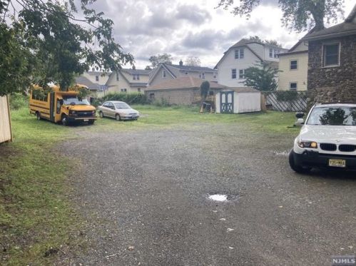 156 Brown Ave, Paterson NJ  07508-1950 exterior