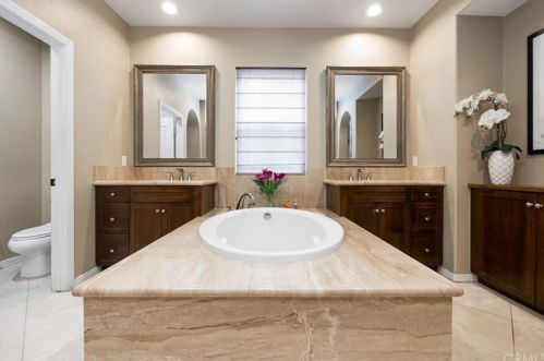 105 Mission, Irvine CA  92620-3420 exterior