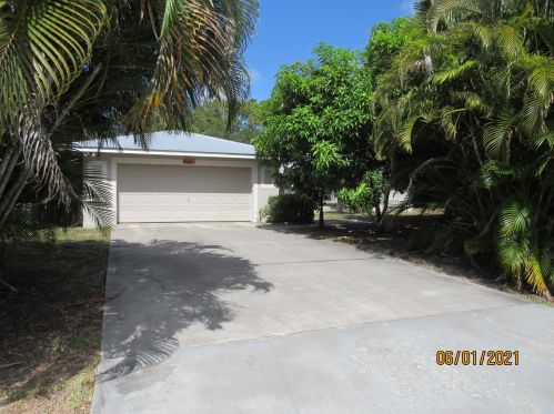 2441 Delano Rd, Fort Pierce, FL 34952-5541