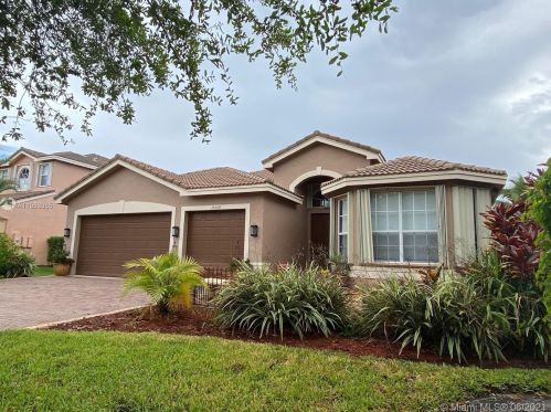 19509 54th St, Hollywood, FL 33029-6272