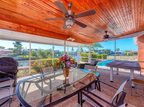 1121 Martinique Ct, Marco Island, FL 34145-2500