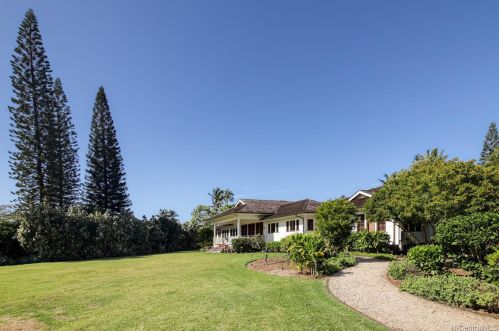 68-385 Kikou St, Waialua, HI 96791-9369