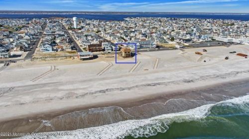 1926 Ocean Ave, Pelican Island NJ  08751-1224 exterior