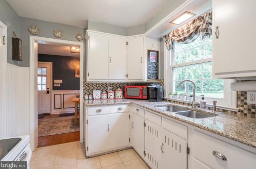 501 Rosedale Dr, Pottstown PA  19464-2909 exterior