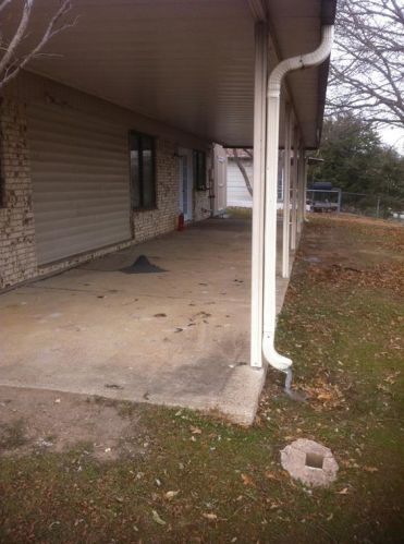 2000 Pearl Ln, Irving TX  75060-7333 exterior