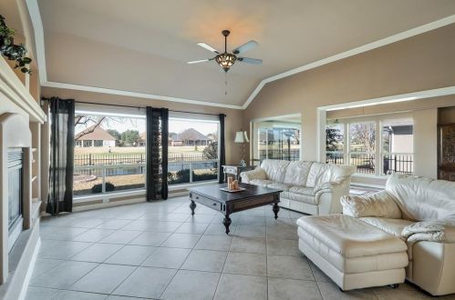 9504 Orangewood Trl, Denton TX 76207-8624 exterior