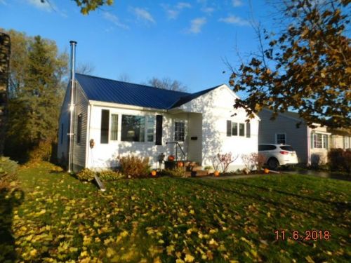 26 Hospital Dr, Massena Center, NY 13662-1018
