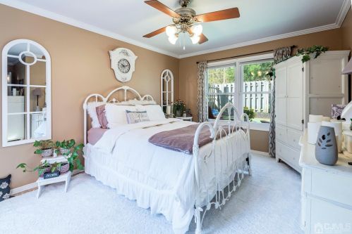 31 Portsmouth Dr, Old Bridge NJ  08857-3116 exterior