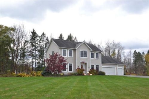 6693 Furnace Rd, Ontario, NY 14519-8921