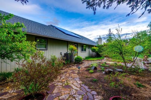 1325 Desmond Ln, Newcastle CA  95658-9683 exterior