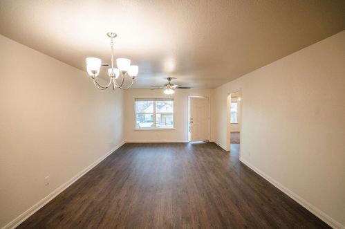5937 Diaz Ave, Fort Worth, TX 76107-5805