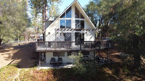 20779 Point View Dr, Groveland, CA 95321-9588