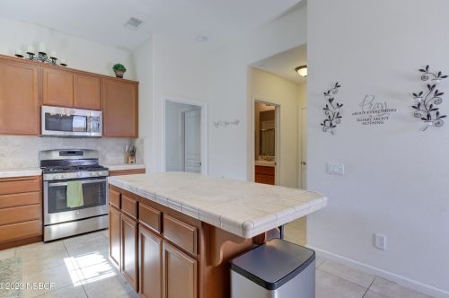 1345 Dolcetto Ln, Santa Maria CA  93458-6326 exterior