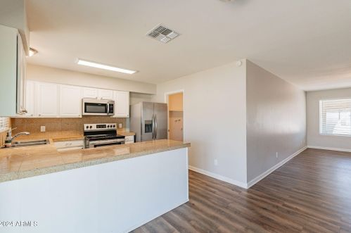 3538 Libby St, Glendale AZ 85308-8140 exterior