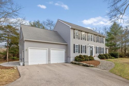 257 Elm St, Stonington, CT 06378-2927
