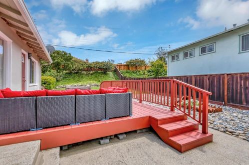 2671 Cottonwood Dr, San Bruno CA  94066-2619 exterior