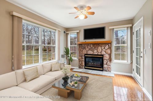 16 Wellington Ln, Lakewood NJ  08701-5736 exterior