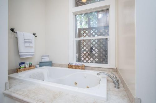 5752 Arrowhead Dr, Michigan Bluff CA  95631-9604 exterior