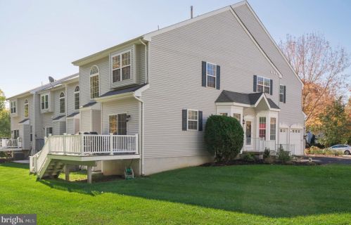 180 Portsmouth Cir, Glen Mills, PA 19342-2602