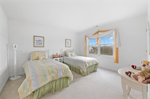 204 Roosevelt Dr, Poughquag NY  12570-5244 exterior