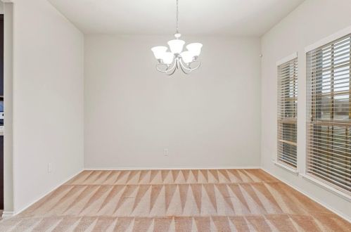2113 Woodmere Dr, Lancaster, TX 75134-2836