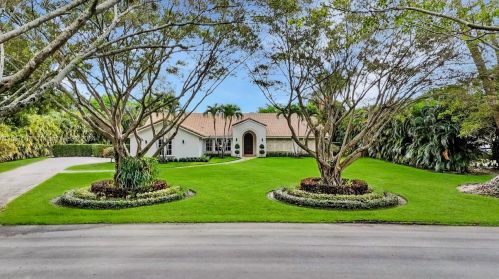 8134 Twin Lake Dr, Boca Raton, FL 33496-1904