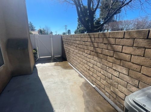 1002 Shelby St, Beaumont CA  92223-1772 exterior