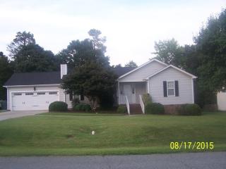 715 Rockwood Dr, Graham, NC 27253-4389