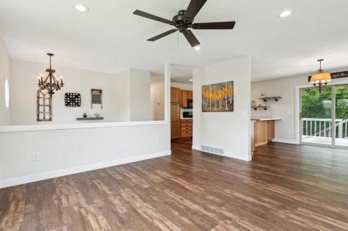 1438 Bea Ann Dr, Dodgeville WI  53533-8963 exterior