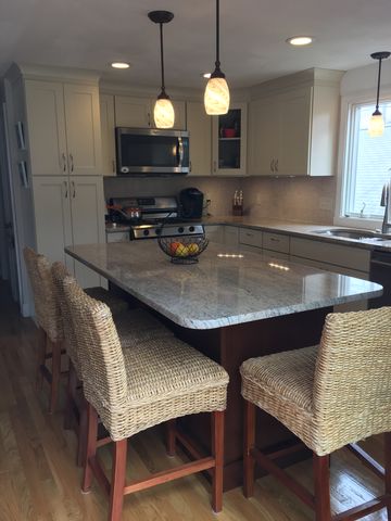16 Joy Ln, South Kingstown, RI 02882-1461