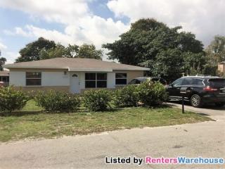 6122 18th St, Hollywood FL  33023-2904 exterior