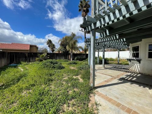 35455 Frederick St, Wildomar CA  92595-9686 exterior