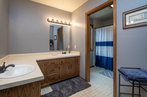 2084 Wintergreen Ct, Green Bay WI  54304-1946 exterior