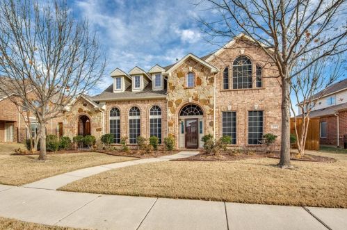 659 Hidden River Dr, Frisco, TX 75034-8859